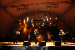 gutairplayer24.com_158