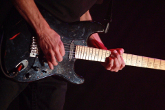 gutairplayer24.com_22-1024x683-1
