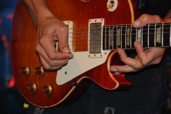 gutairplayer24.com_59